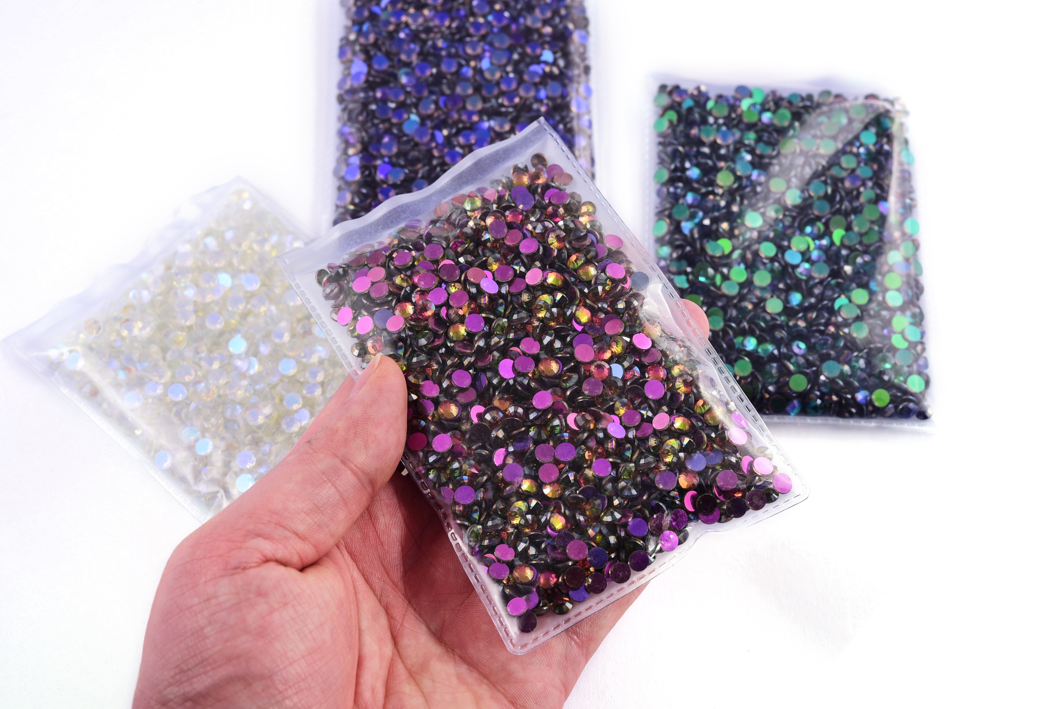 Oleeya Aurora Series Wholesale In Bulk 12 Cut Glass Quality Rhinestones  Crystals Flat Back Gem Rhinestone for DIY Tumbler Tooth