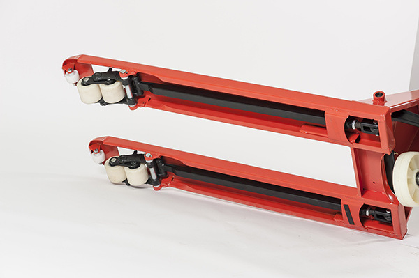 Full Rubber wrapped handle Manual Hydraulic Pallet Truck