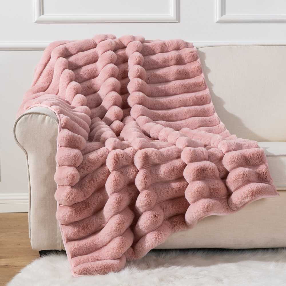 Luxury Custom Jacquard Stripe Bubble Minky Blankets and Cushions Micro Mink Faux Fur Throw Minky Faux Fur Blanket For Winter