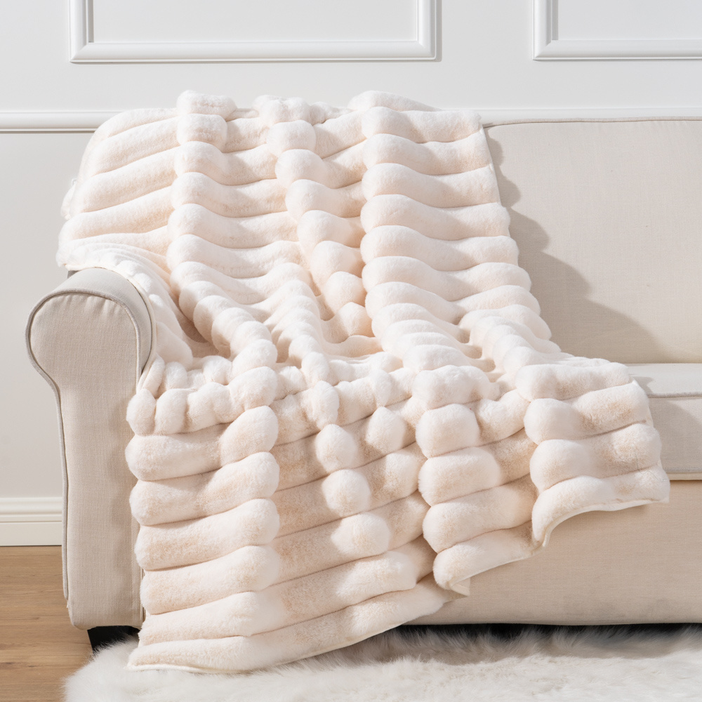 Luxury Custom Jacquard Stripe Bubble Minky Blankets and Cushions Micro Mink Faux Fur Throw Minky Faux Fur Blanket For Winter