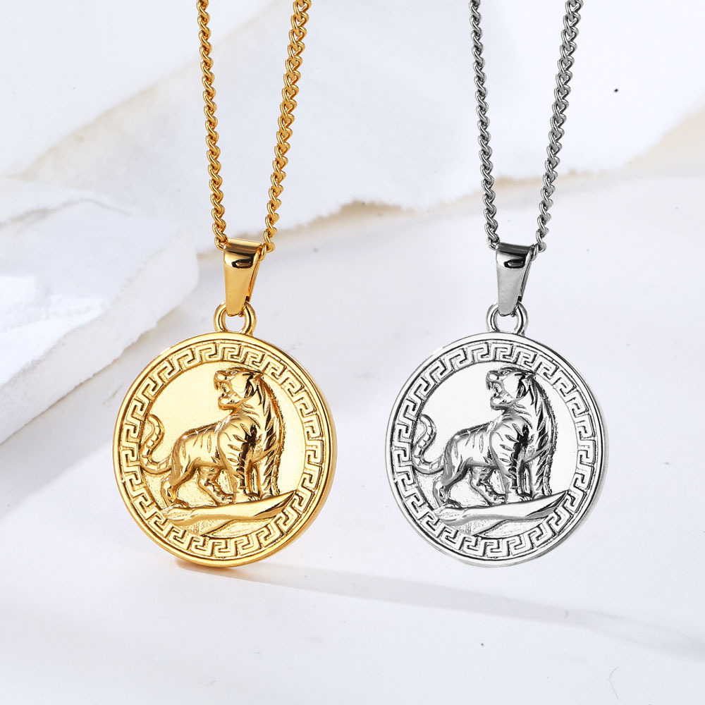 Tarnish Free Animal Tiger Pendant 18k Gold Plated Stainless Steel Playing Card Pendant Rose Flower Waterproof Horse Necklace