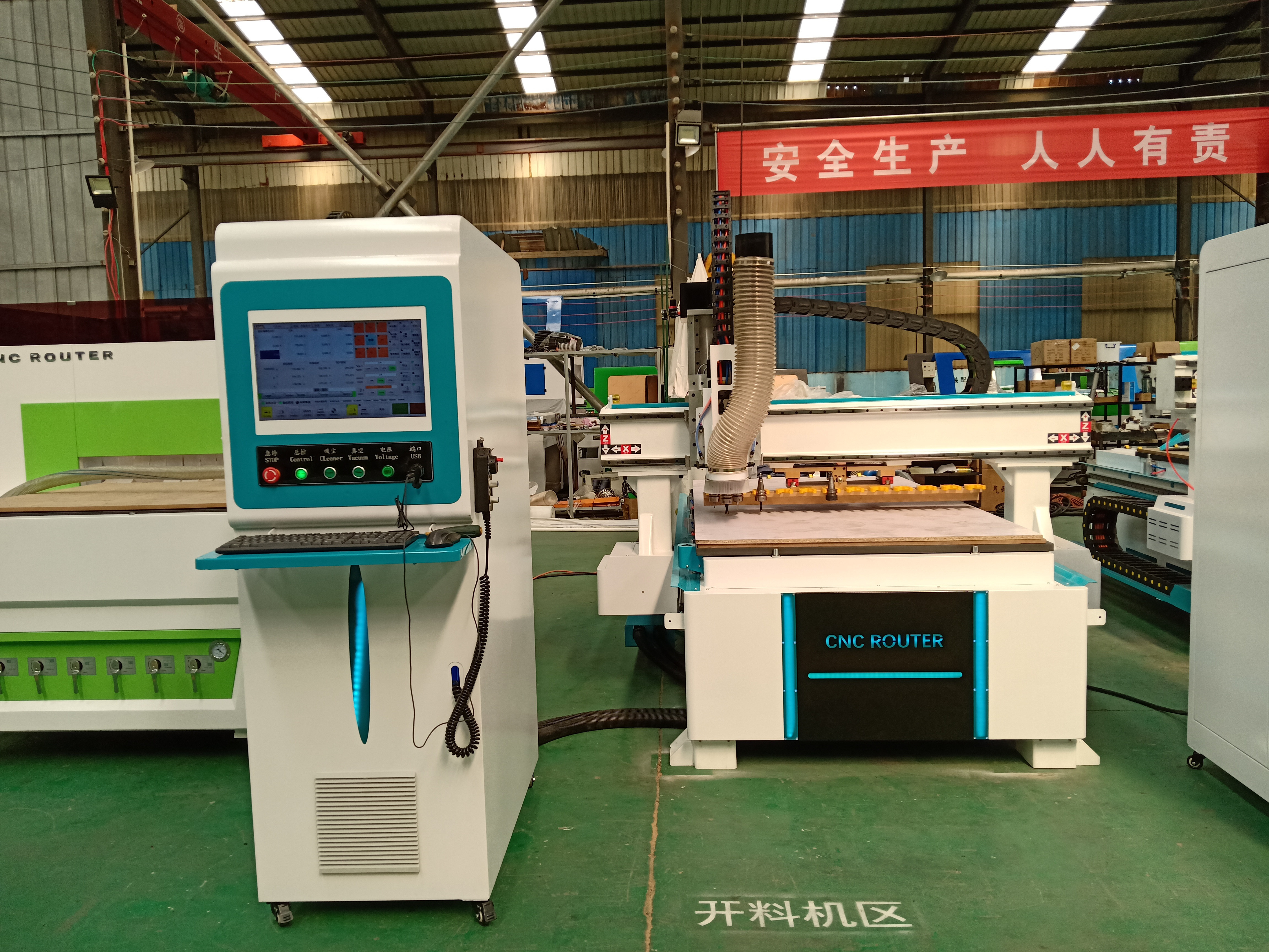 Hot sale& excellent Automatic tool changer  1325 1530 atc cnc router machine