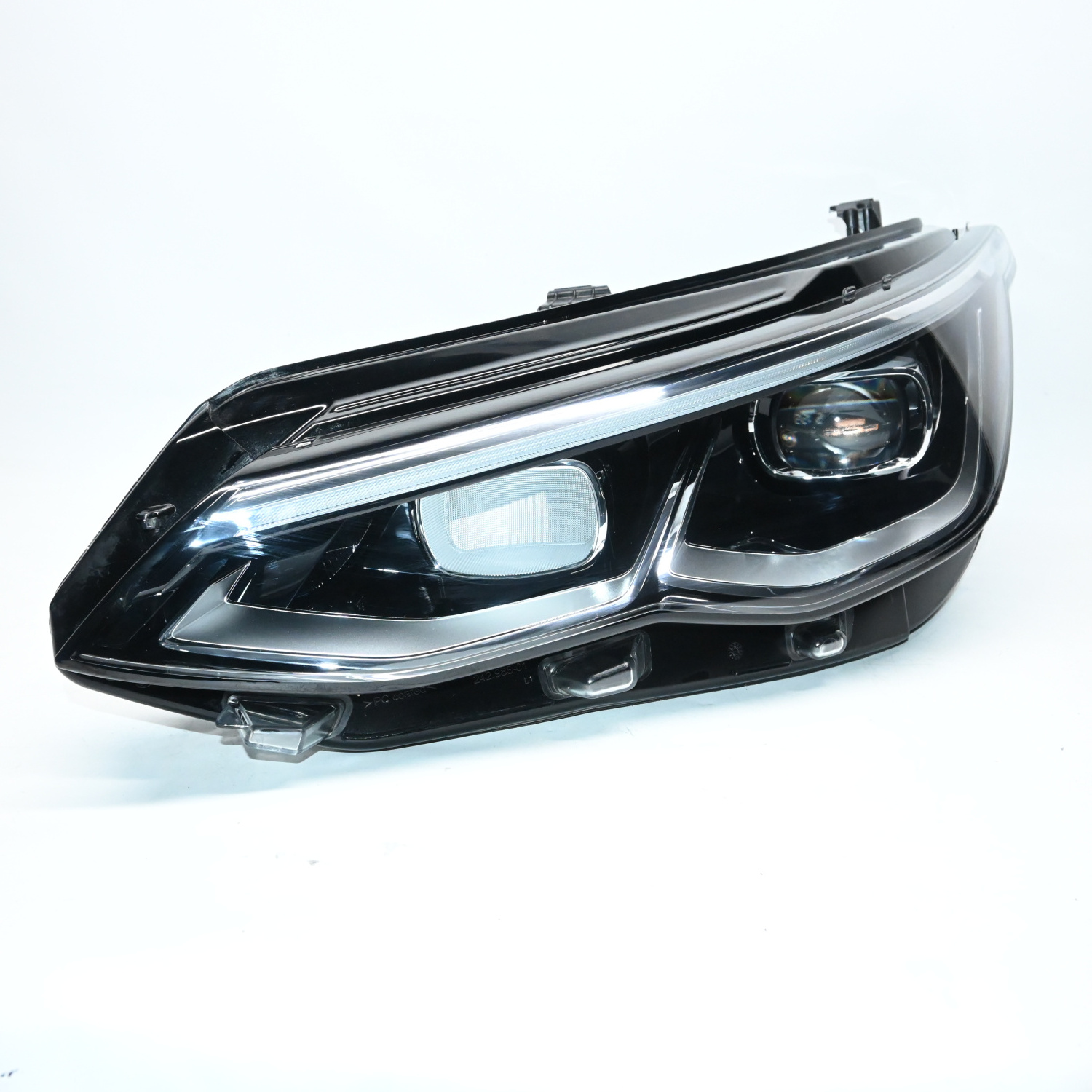 For Volkswagen Golf 8 LED Headlight Original Disassembly Car lights LED Headlight Supplier Direct Sales 2021-2023