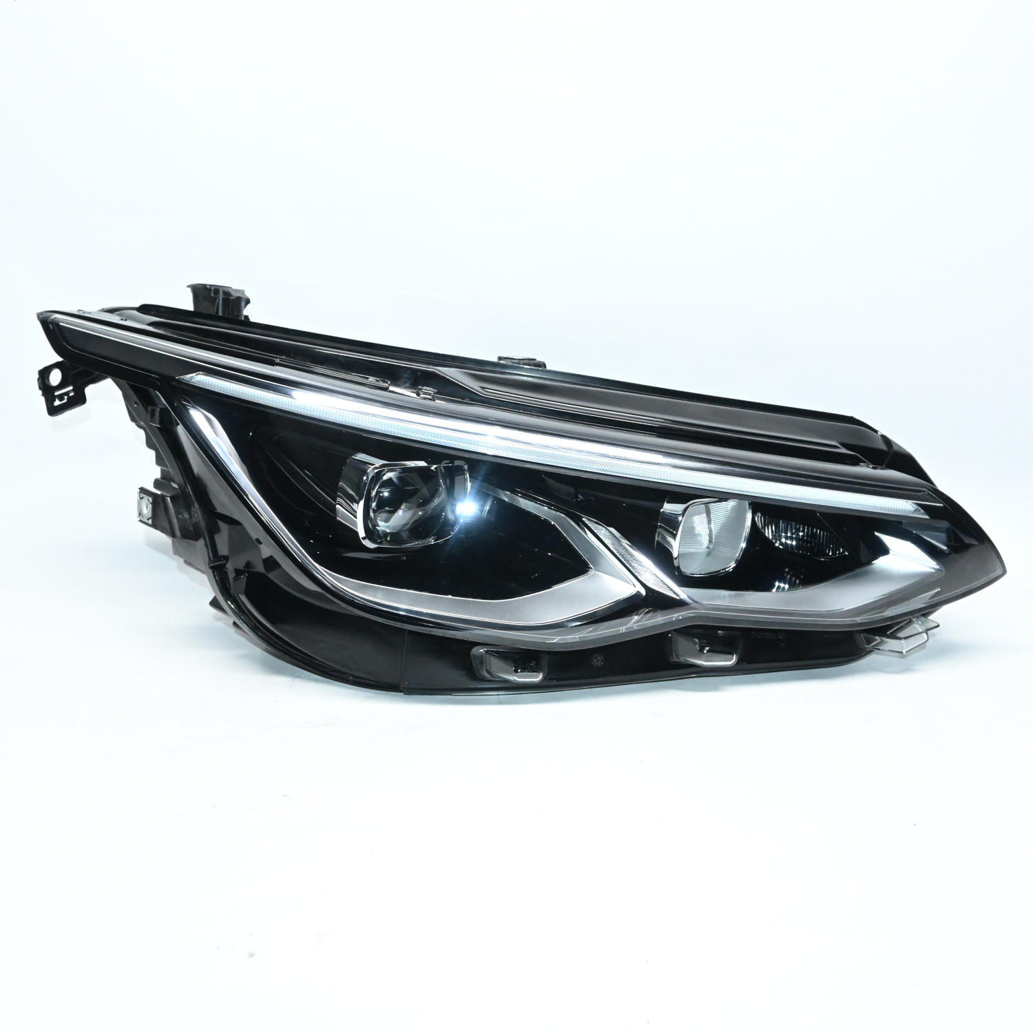 For Volkswagen Golf 8 LED Headlight Original Disassembly Car lights LED Headlight Supplier Direct Sales 2021-2023