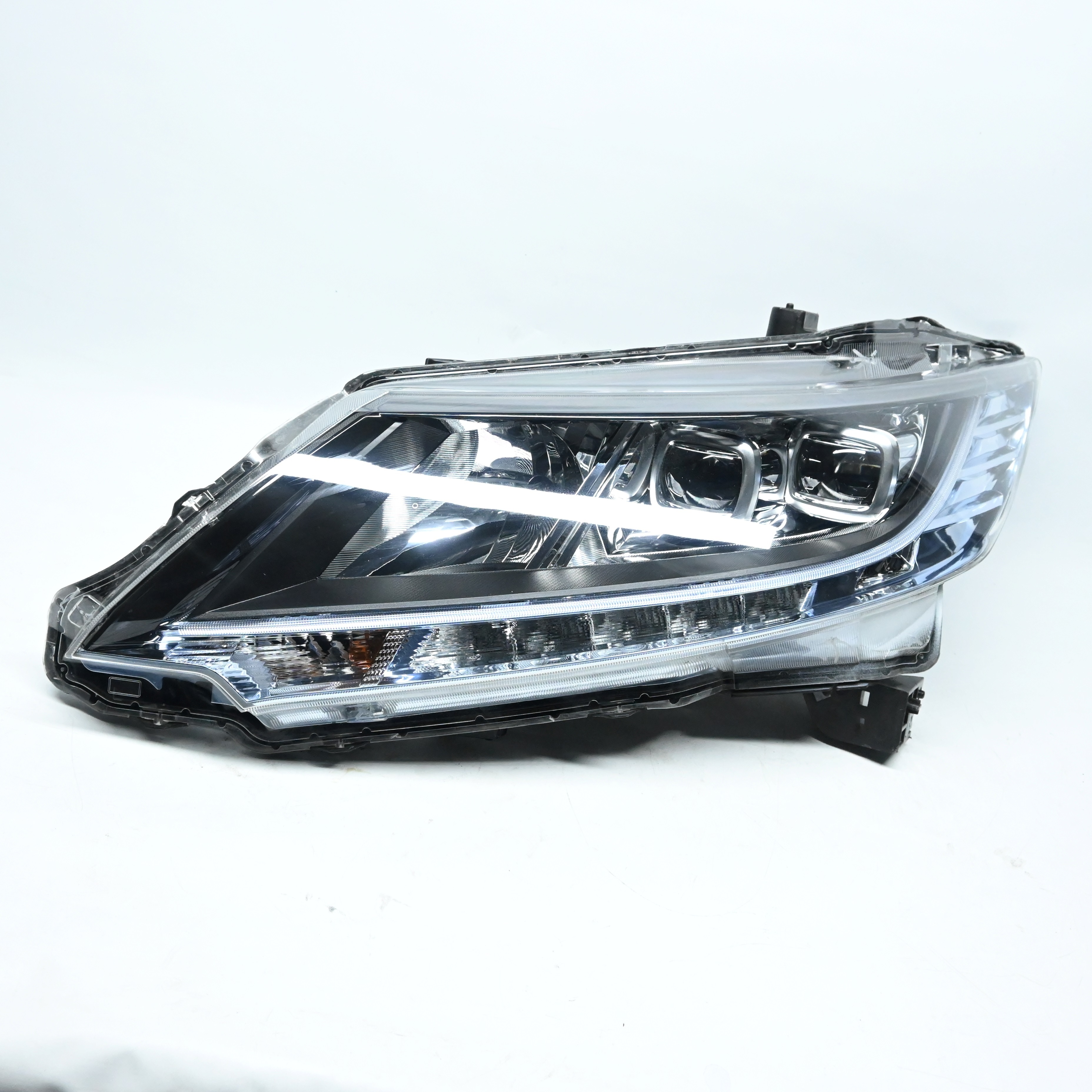 Original Odyssey halogen headlights suitable for Honda Odyssey automotive parts wholesale direct sales 2015-2017