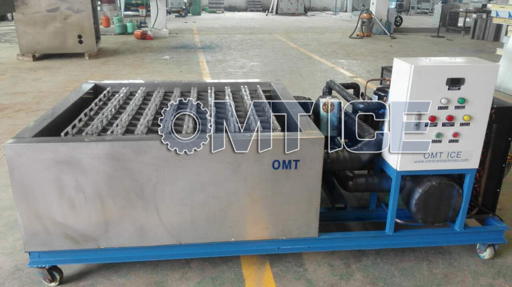 OMT 1Ton Commerical Ice block making machine for 405pcs of 2.5kg ices