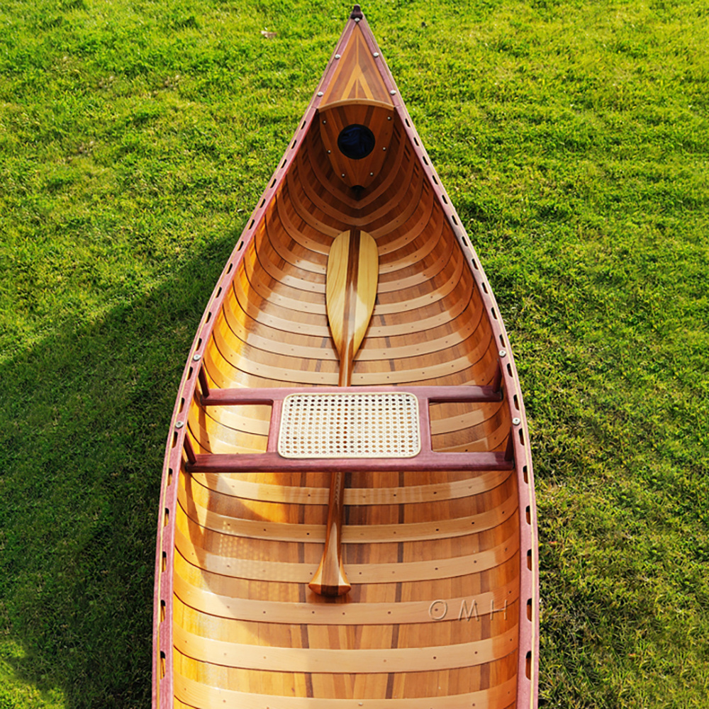 Cedar strip canoe With Ribs Curved bow 10' with canoe paddle for lake handcrafted wooden boat kayak canoe for sale