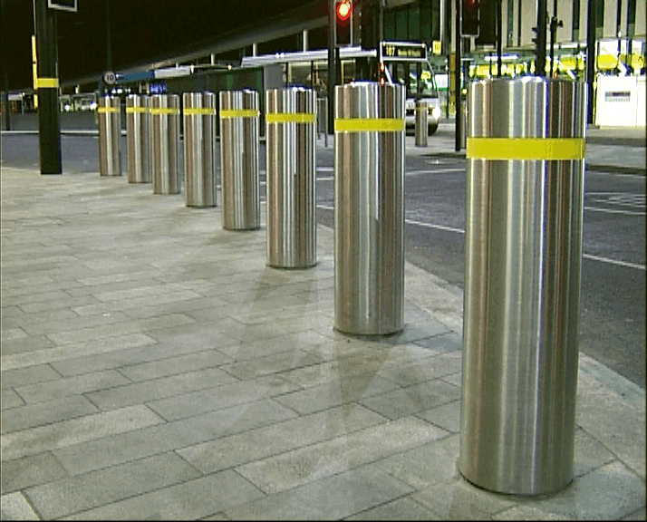 New Style Manual aluminum and stainless steel retractable bollard