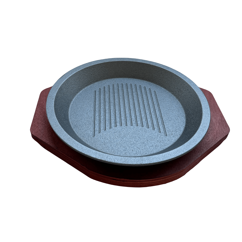 Manufacturers direct cast iron grill with wooden base street steak western plate round teppanyaki weighted baking pan