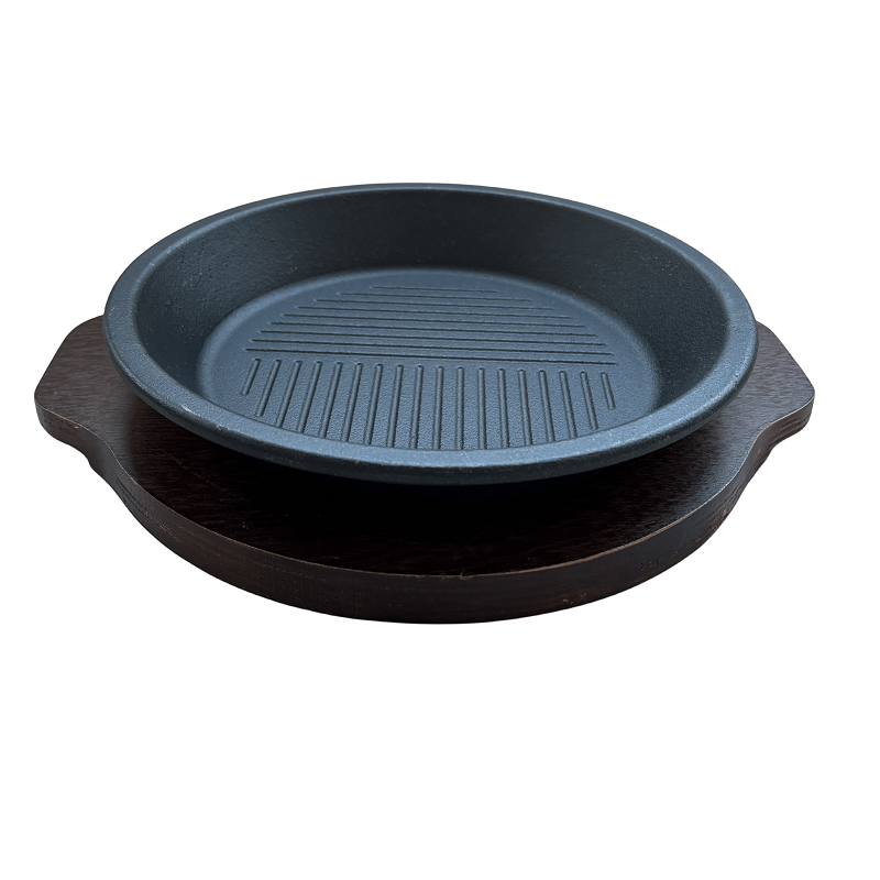 Manufacturers direct cast iron grill with wooden base street steak western plate round teppanyaki weighted baking pan