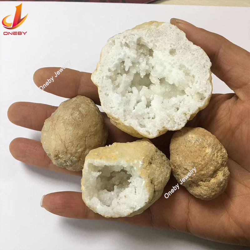 Crystals wholesale bulk Natural Quartz semi-precious crafts white druzy rough geode stone and crystal Geode For healing