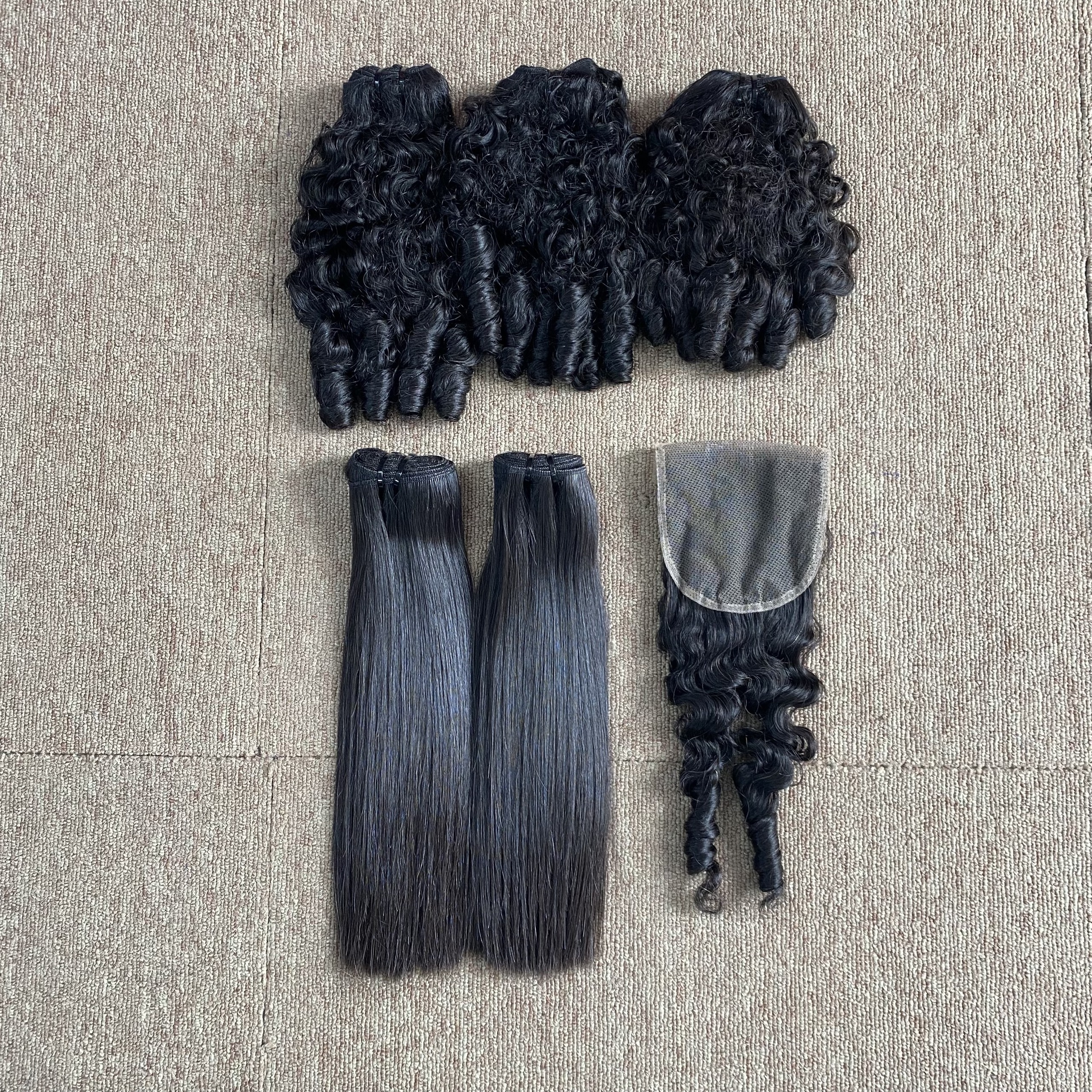 Sample Hair: Short jerry to loose and  bone straight raw single donor hair cuticles aligned hair..