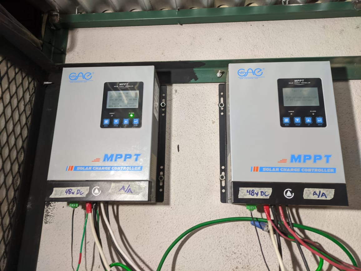 mppt tracer solar charger controller regulator 50A