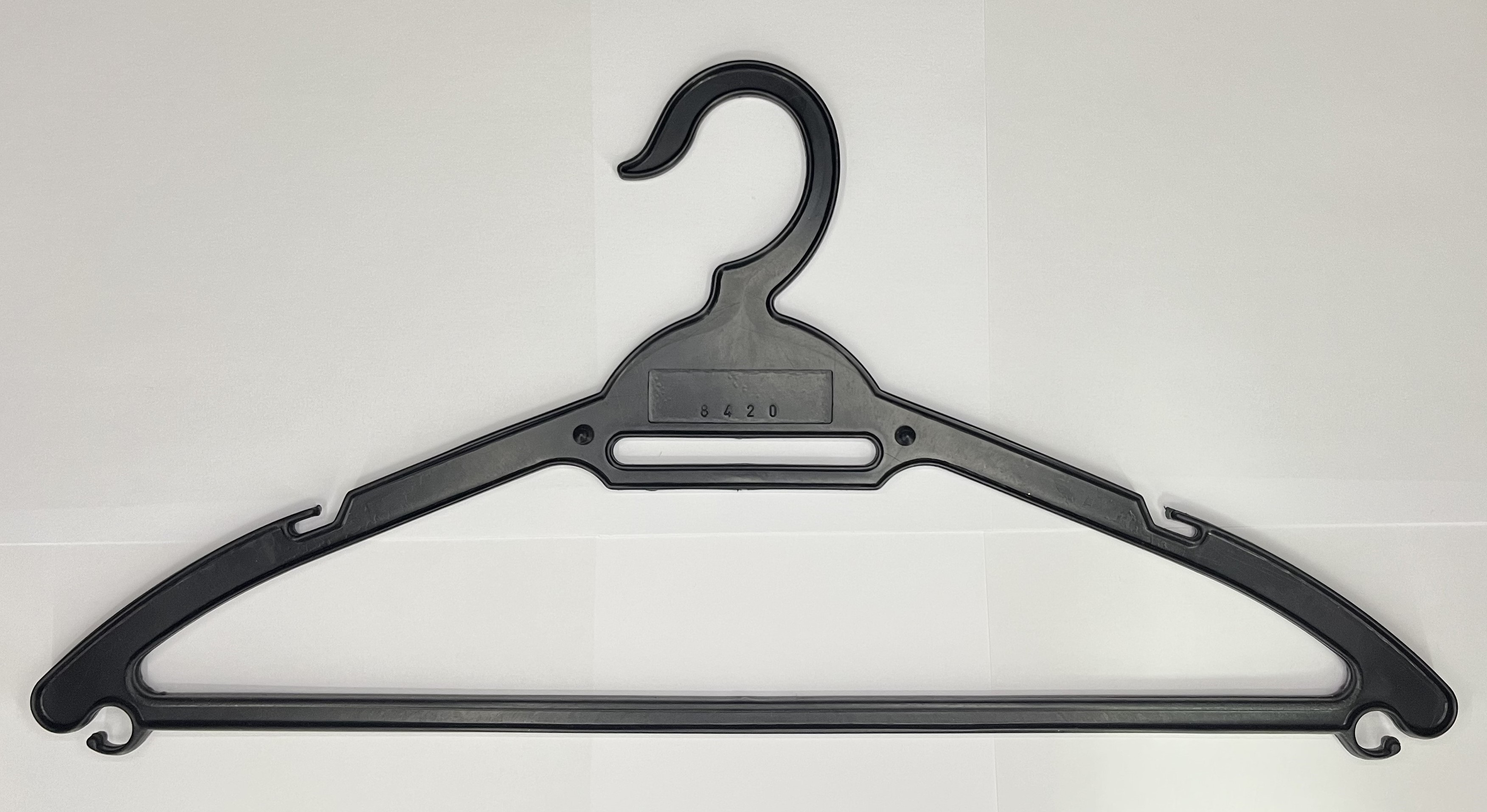 Premium Quality Hanger 8420 Plastic Materials Suitable For Men And Women Clothes