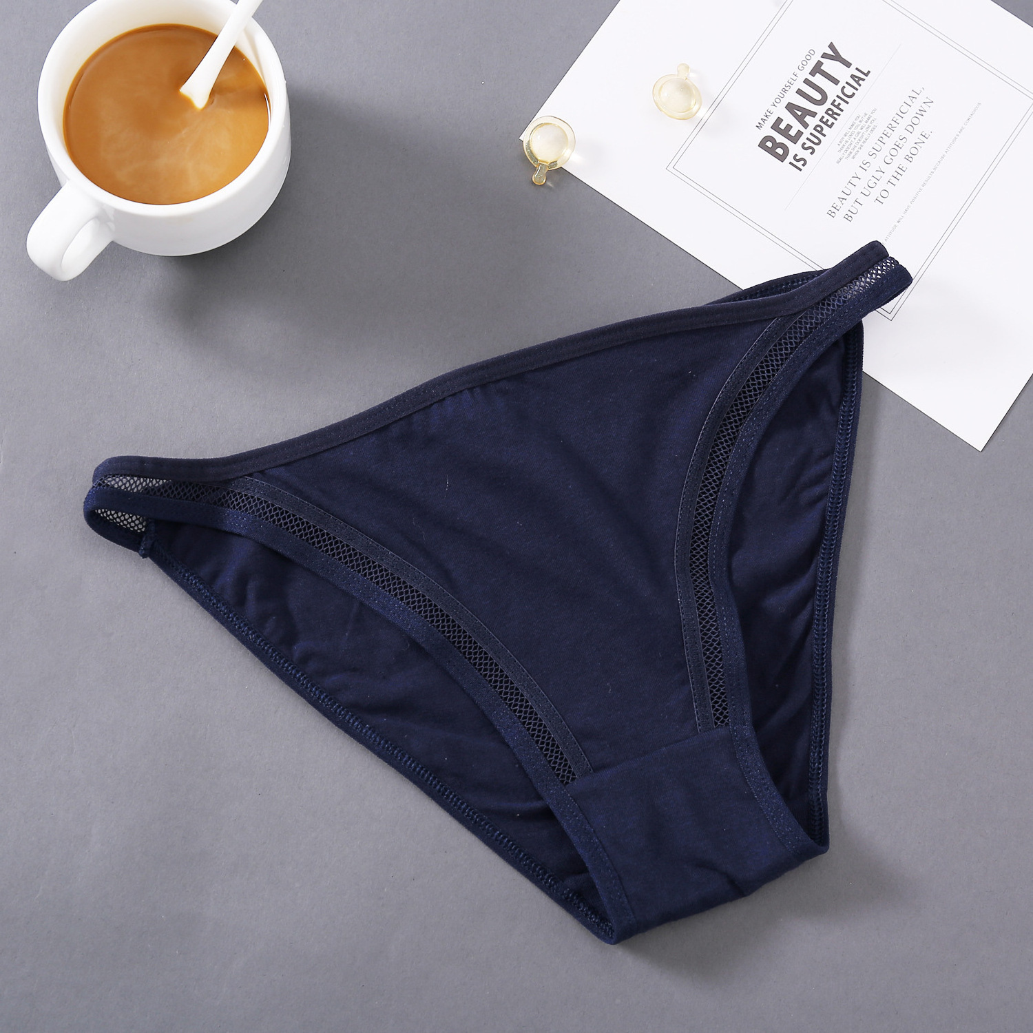 2022 OEM Bow Bandage Women Underwear Low Waist Sexy G-string Breathability Cotton Thongs Panty Women's Panties