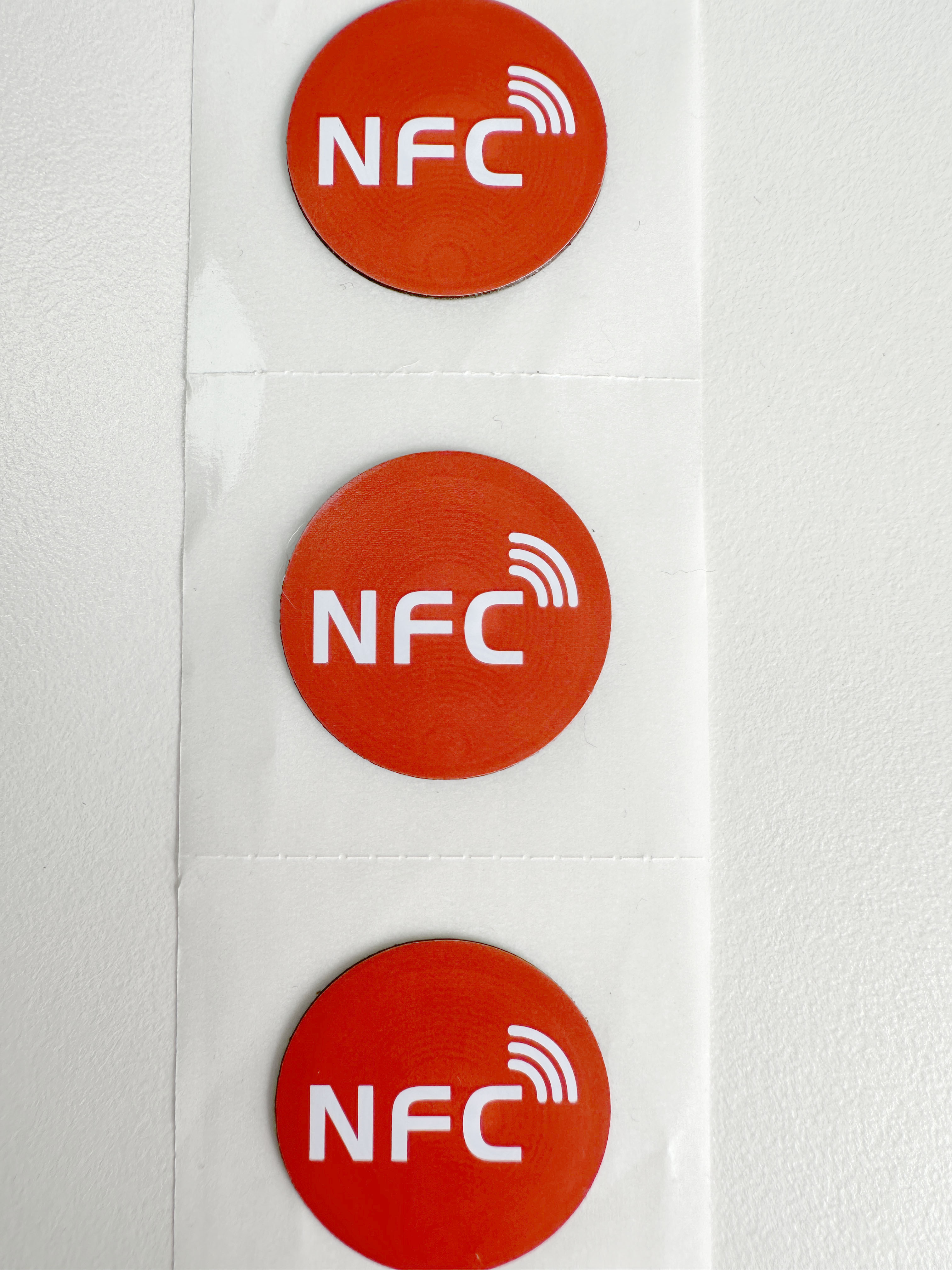 NFC sticker protocol iso14443a tag 13.56MHz nfc chip NTAG215