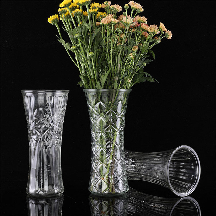 Factory Supplies Cheap Flower Pattern Embossed Clear Flower Glass Vase For Home And Hotel Decoration