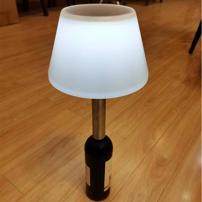 Bottle Lamp Solar Powered LED Light Sensor Dining Table Light 3 Levels of Light Intensity Interior Outdoor Restaurant Table Lamp