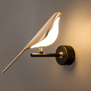 LED Art Deco Bird Lamp Rotatable Adjustable LED Wall Light Home Bedroom Bedside Hotel Interior Modern Animal Bird LED Wall Lamp