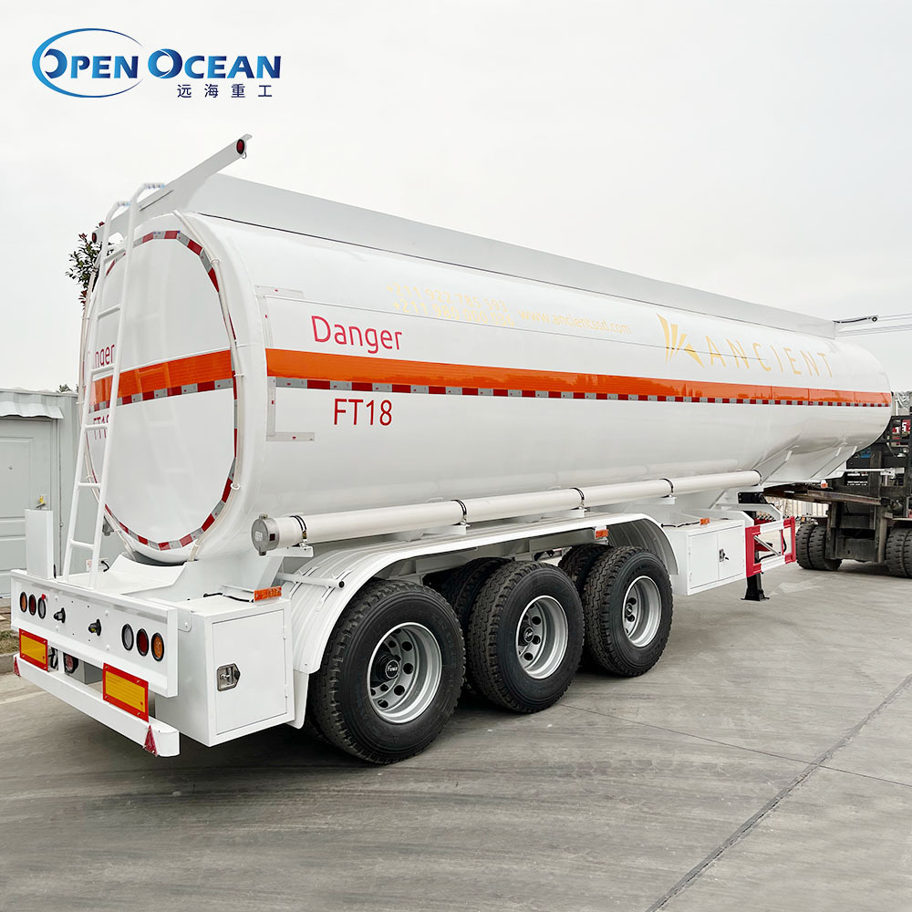 3 Axles 30000L Carbon Steel/Stainless /Aluminum Alloy Tank/Tanker Truck for Oil/Fuel/Diesel/Gasoline/Crude/Water/Milk Transport