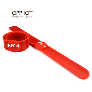 OP025 Clapping RFID Wristband RFID NFC Wristband RFID tags Bracelet