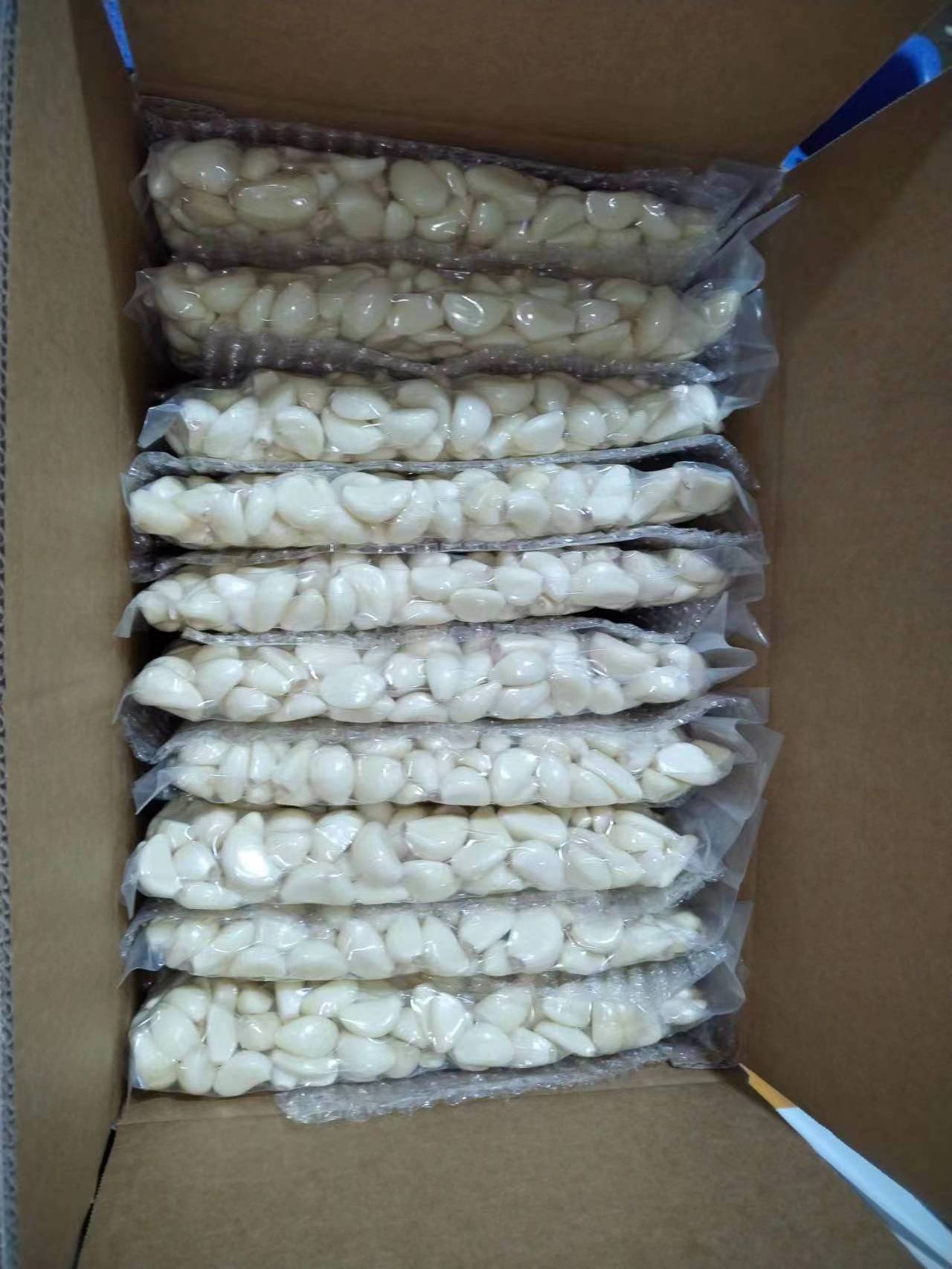 Newest crop fresh peeled garlic /fresh garlic /good quality marketing price for peeled garlic