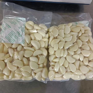 Newest crop fresh peeled garlic /fresh garlic /1kg vacuum peeled garlic marketing price factory