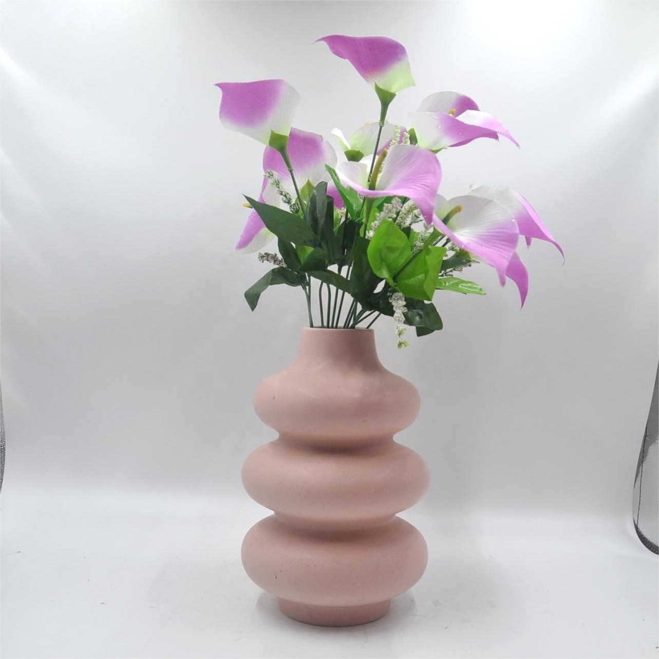 Ceramic Vase Porcelain Vases Minimalistic Ceramic Hot Sale Table Decorative Clay Pottery Flower Modern Art Decor Decal