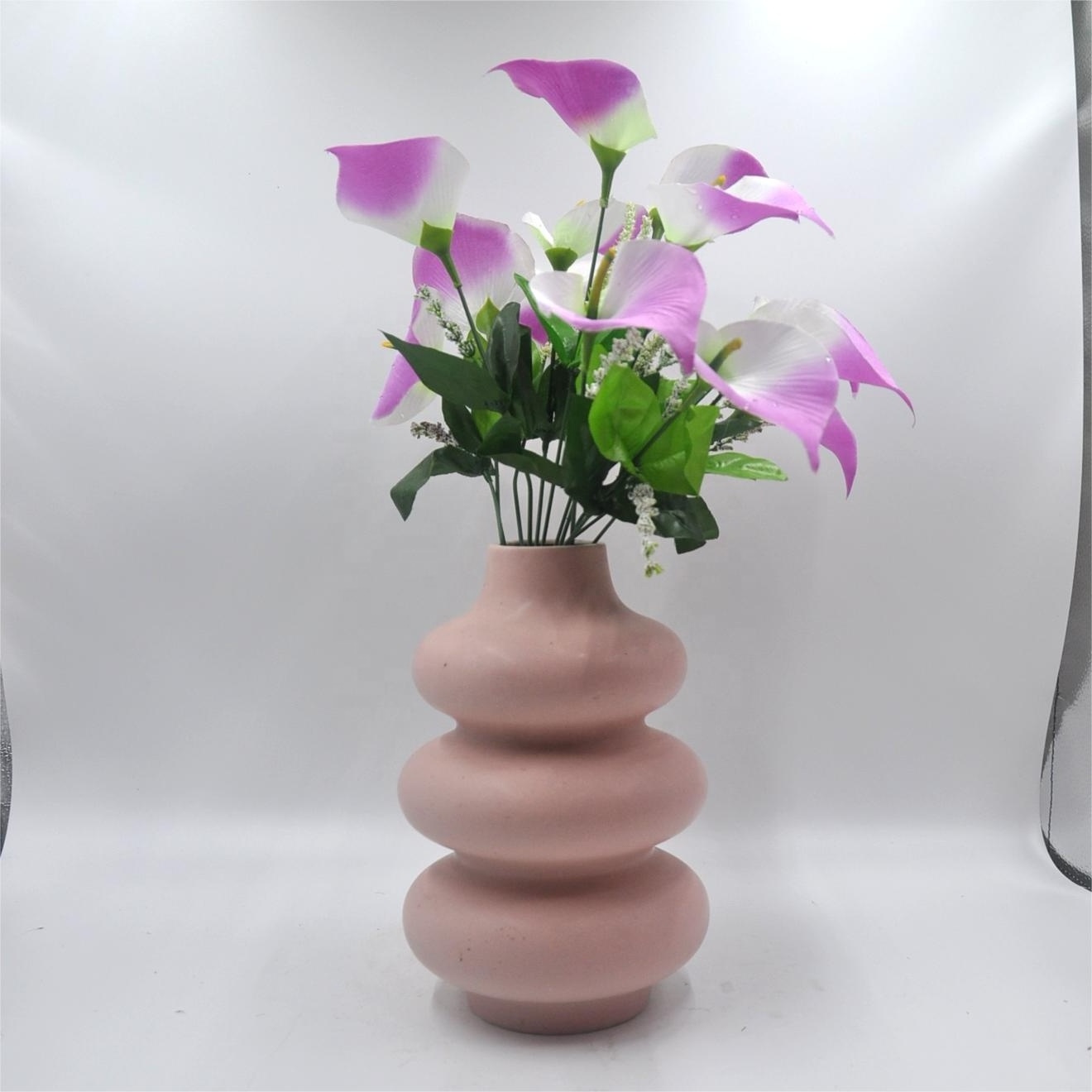 Ceramic Vase Porcelain Vases Minimalistic Ceramic Hot Sale Table Decorative Clay Pottery Flower Modern Art Decor Decal