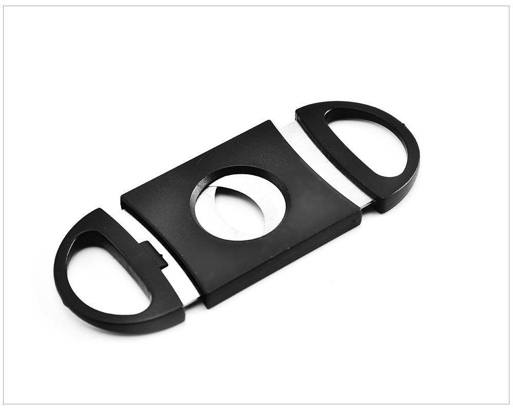 2024 Wholesale Hot Sale Luxury Custom Laser Logo Silver Durable Stainless Steel Metal Sharp V Cut Cigar Cutter With Box