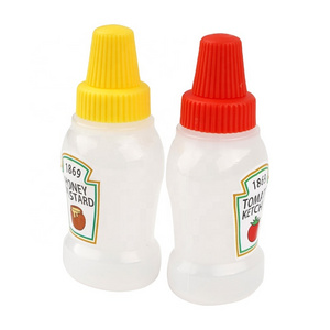 2 pieces mini ketchup sauce bottle  Portable Small Sauce Container Salad Container for Lunch box