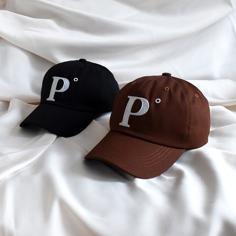 Wholesale Women'S Coffee-Colored Outdoor Fashion Visor Soft Top Pure Cotton Embroidered Large P Letter Baseball Cap