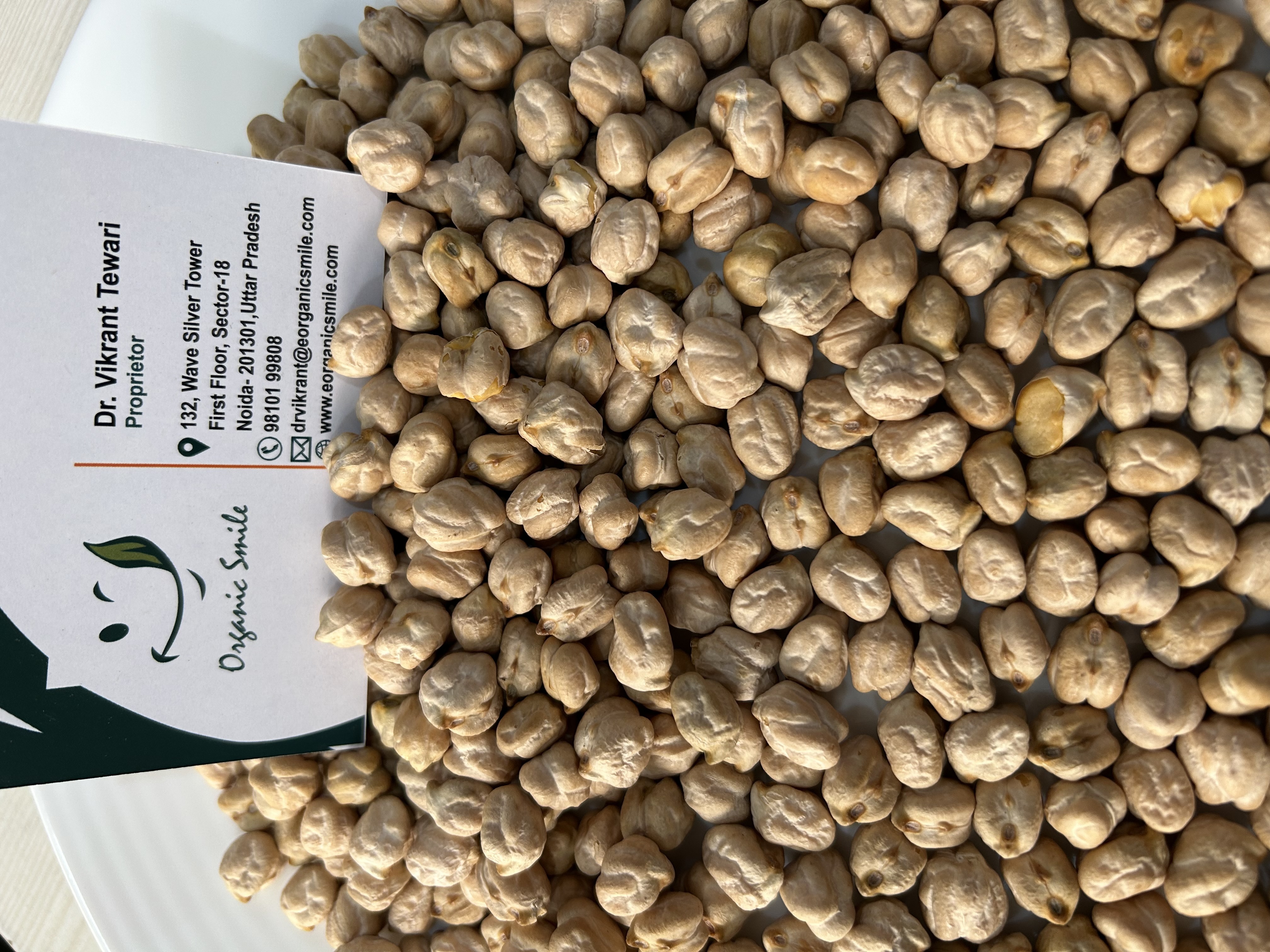 Hot Sale Chickpeas Non GMO Kabuli Food Chickpeas Beans In Bulk New Crop High Quality Kabuli Chickpeas for Wholesale Buyers