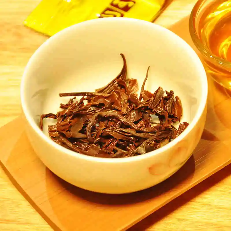 Lapsang Souchong The First Grade High Mountain Black Tea with Good and Fragant Taste