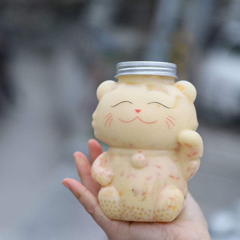 Custom 350ml 500ml Kawaii Animal Cat Shaped Water Bottle Takeout Drink Packaging Container Milk Tea Bubble Boba Tea Cup with Lid