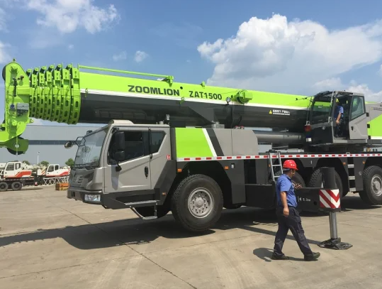 China Brand New ZOOM -Lion All Terrain Crane ZAT1500 With Hydraulic Lock and Brake Value for Hot Sale in Turkey