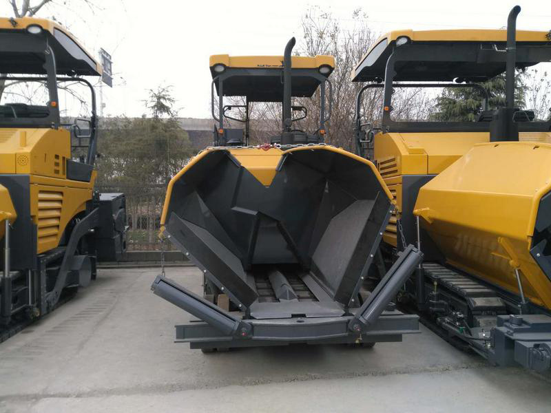 New Condition Xuzhou Factory 10 Ton Mini Asphalt Paver RP453L Wheeled Type