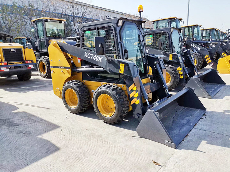 Chinese Brand 0.45cbm Skid Steer Wheel Loader Xc760k Skid Steer Loader XC740K within earthmoving machinery with attachments