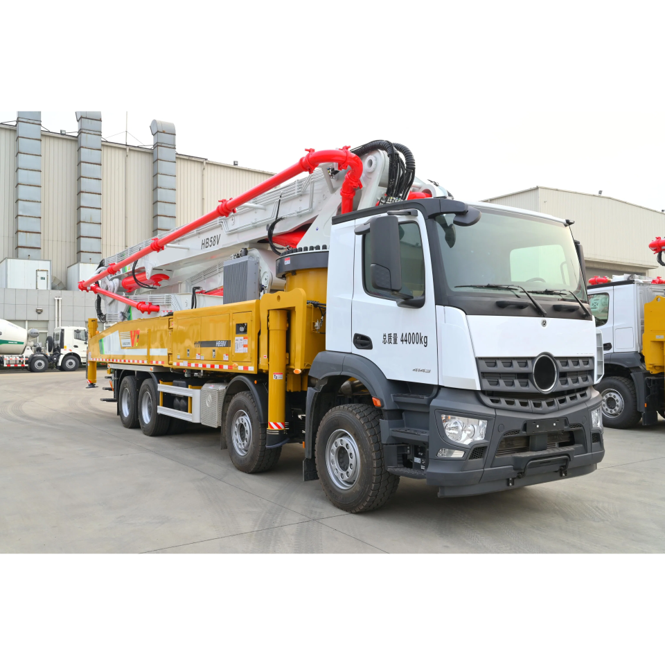 China Supplier 52m Concrete Pump Truck HB52V Truck Concrete Pump with Top Chassis