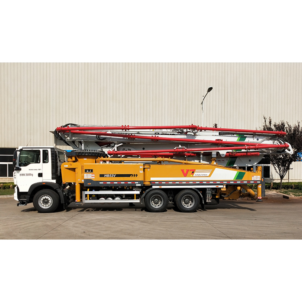 China Supplier 52m Concrete Pump Truck HB52V Truck Concrete Pump with Top Chassis