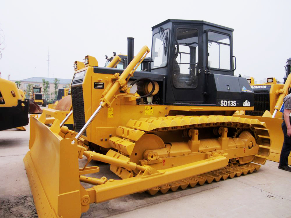 SHANTUI 130HP MIni Bulldozer SD13 Crawler Bulldozer Attractive Price