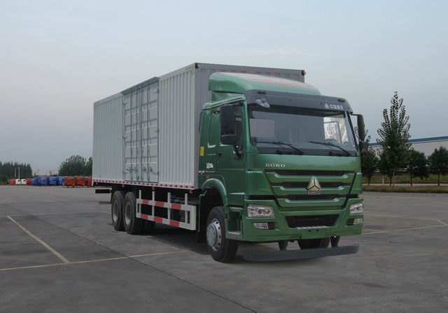 China 20/25ton LHD/RHD cargo truck mobile bar truck