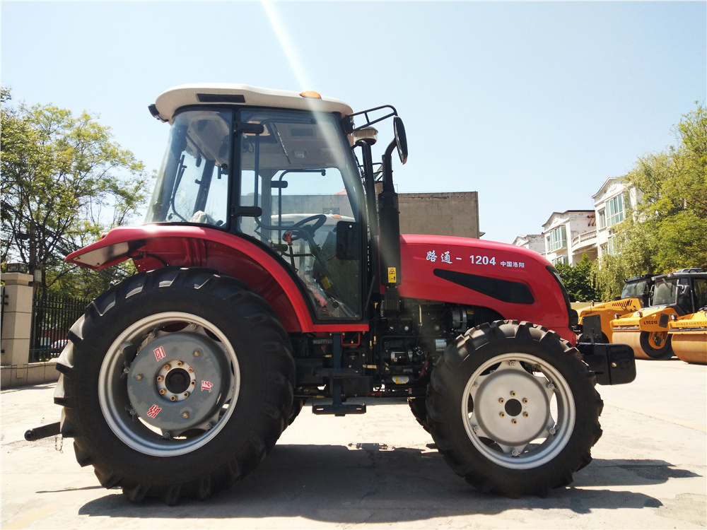 China 120hp farm big chassis tractor LT1204B classic tractors for sale in zambia