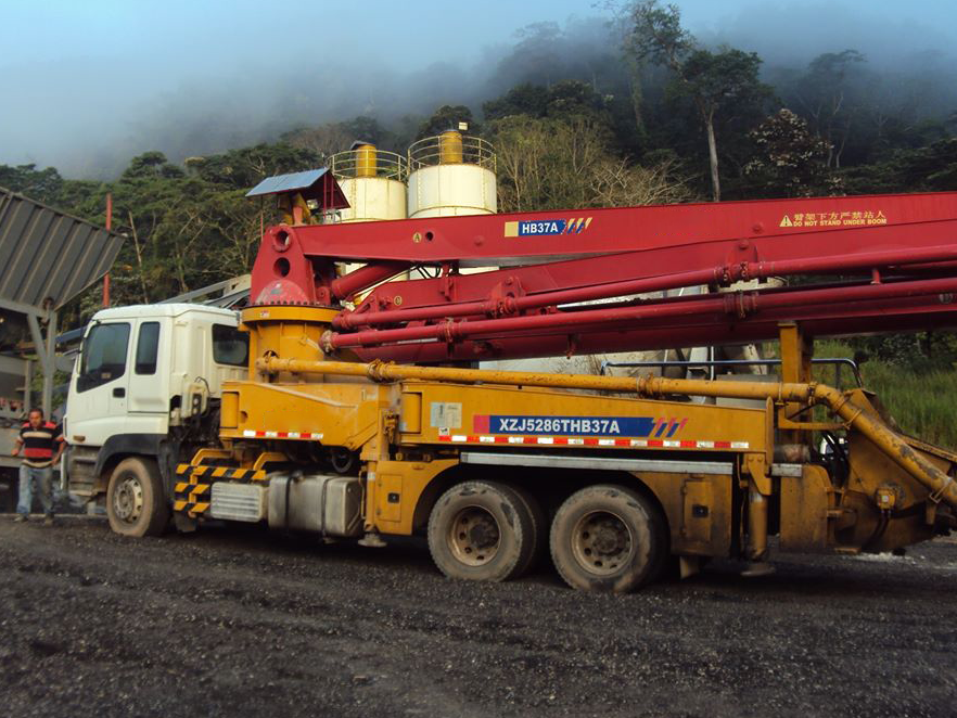 67 Meter Truck Mounted Concrete Pump with Boom Perfectly Worked