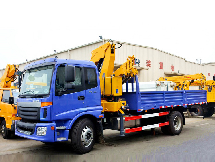 HOWO Official 12 Ton Truck Mounted Crane with Foldable Arm SQ12ZK3Q Lorry Mounted Crane for Sale