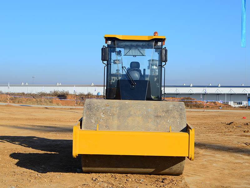 New 22 Ton Small Single Drum Roller SEM522 Road Compactor for Sale