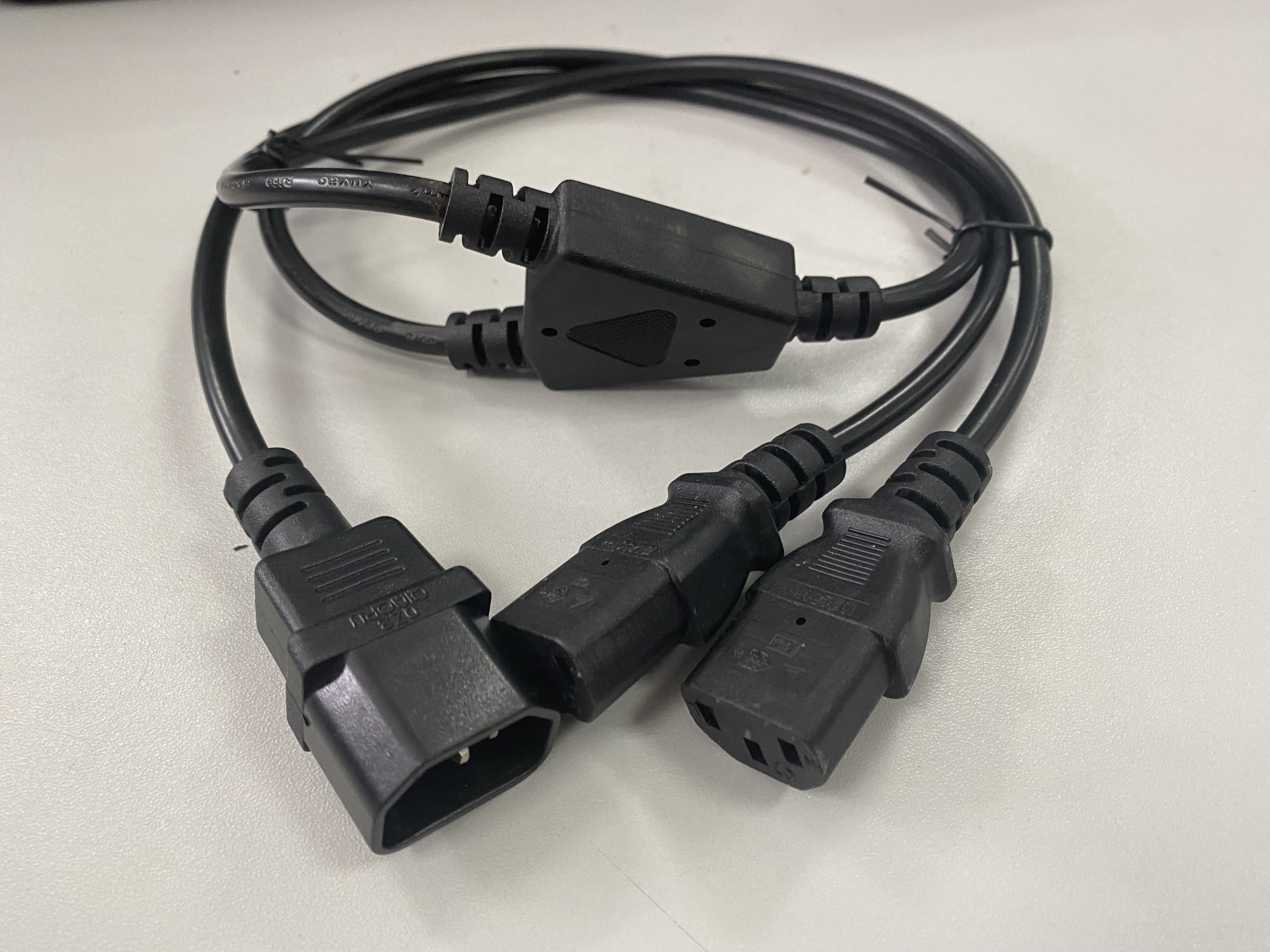 Plug Cable Socket Splitter Iec 320 c14 to double two Female Iec320 C13 2 Way Pdu splitter Y Computer C13 C14 Power Cord