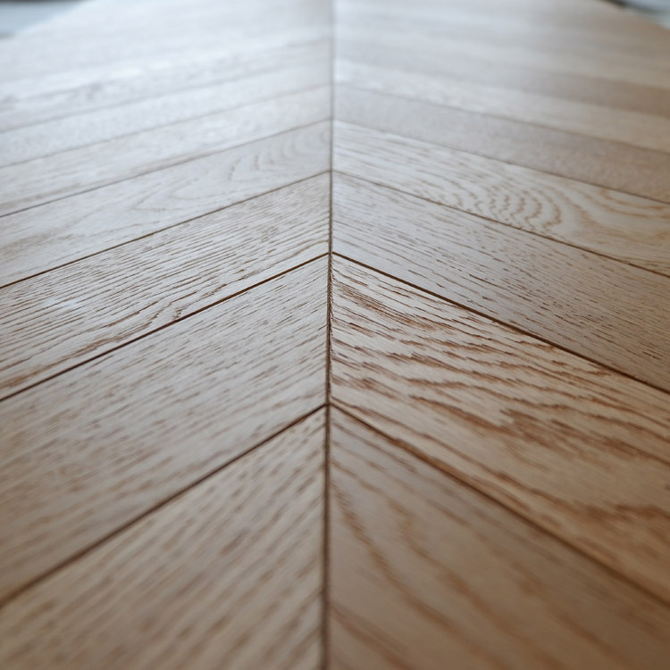 Natural oil color oak chevron engineered wood timber flooring