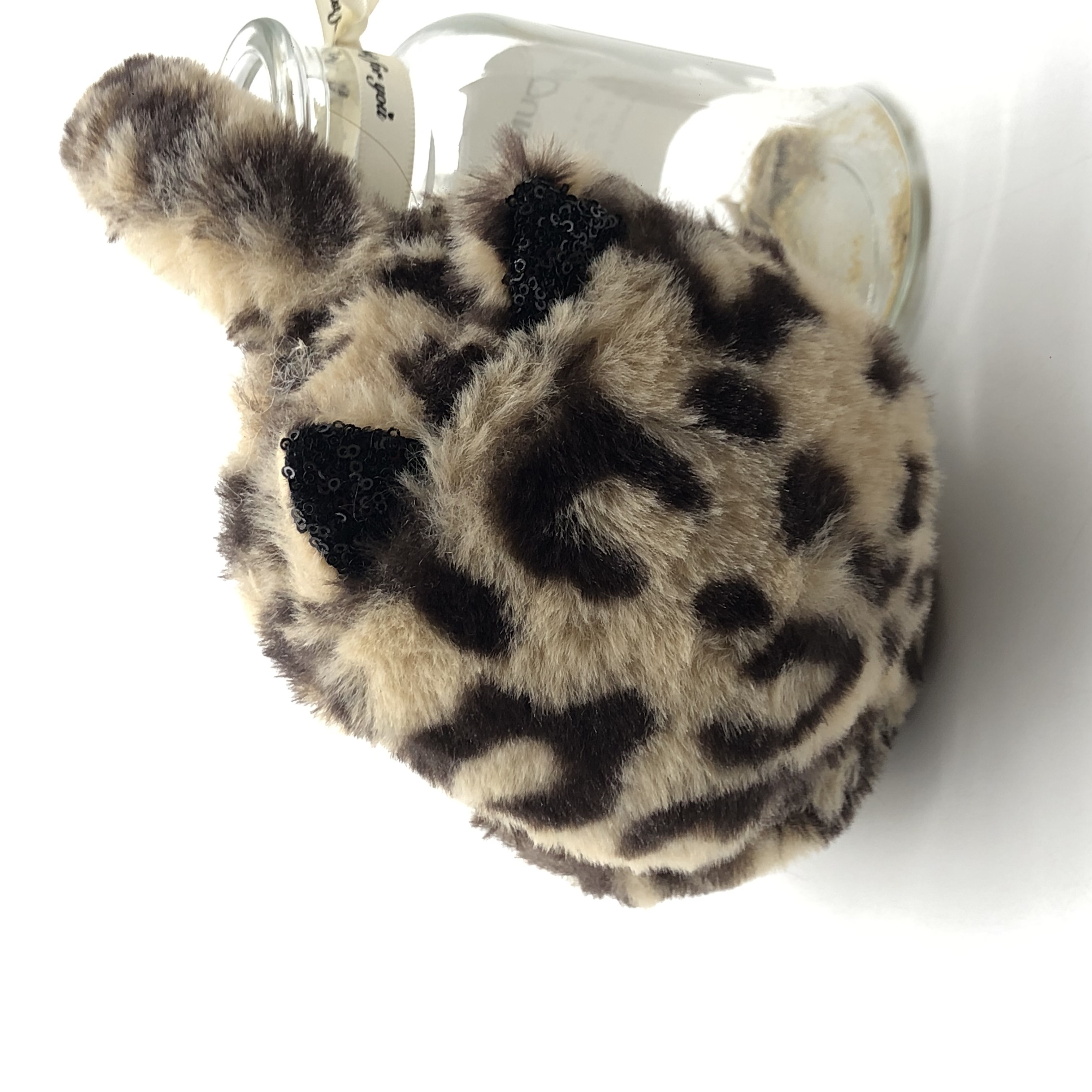 Soft and Cozy Click&Heat Ear Warmer Adjustable Leopard Print Faux Fur Earmuffs With 2 Gel Packs For Gift