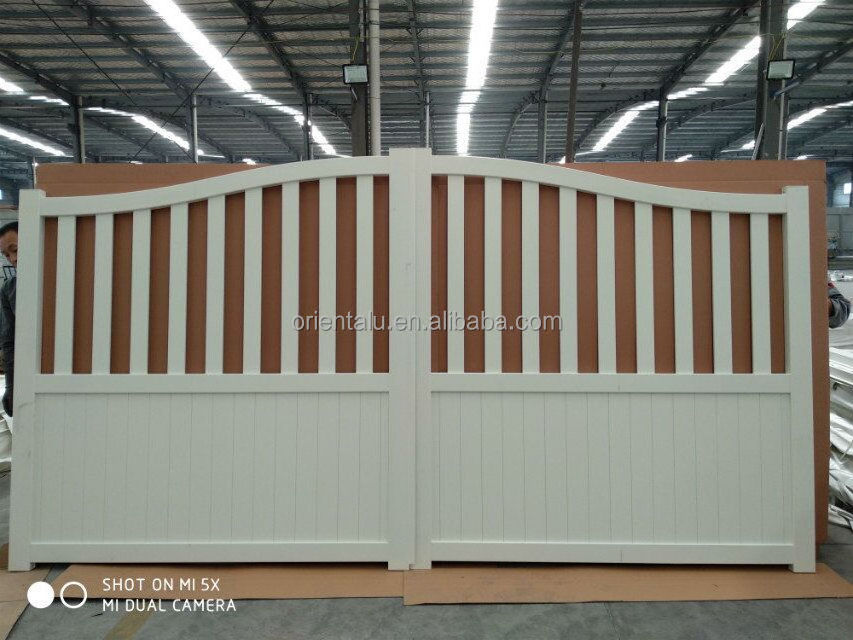 New design European style electric control slat design wooden color curved aluminum sliding gate for castle farm ranch